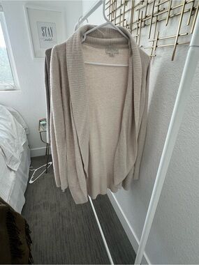 Barefoot Dreams sweater-M